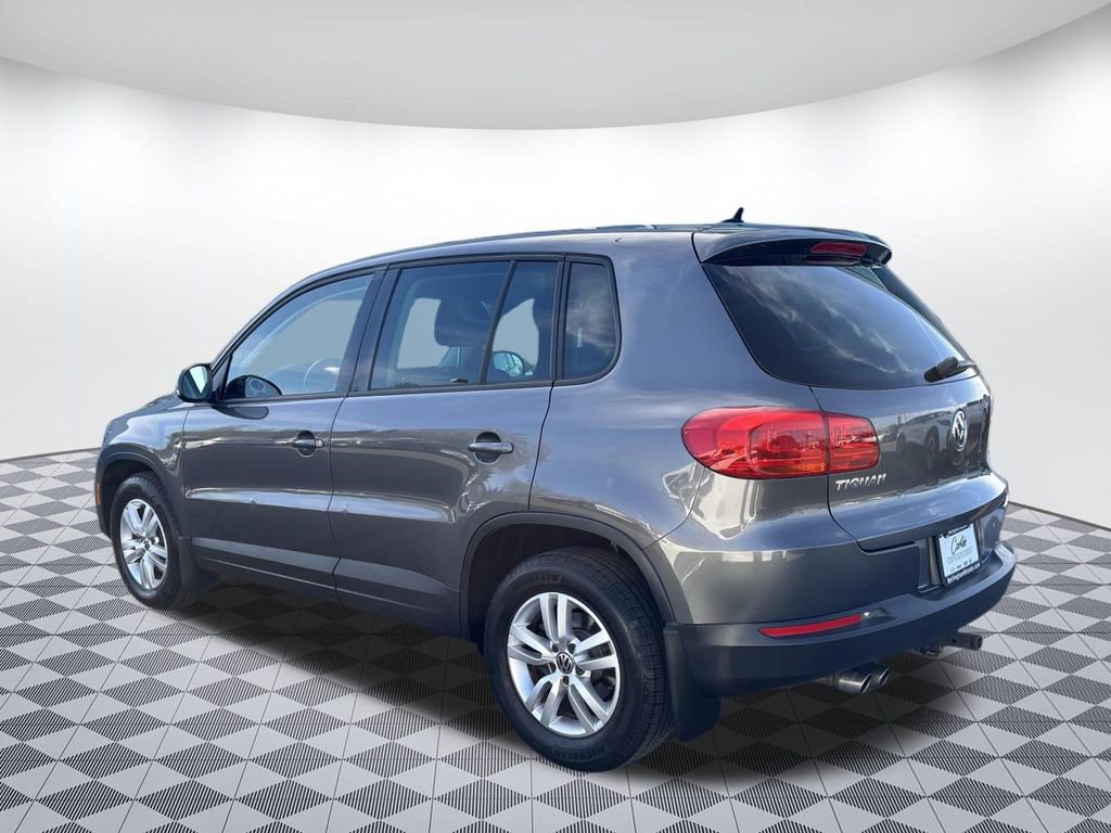 Used 2013 Volkswagen Tiguan S image 5