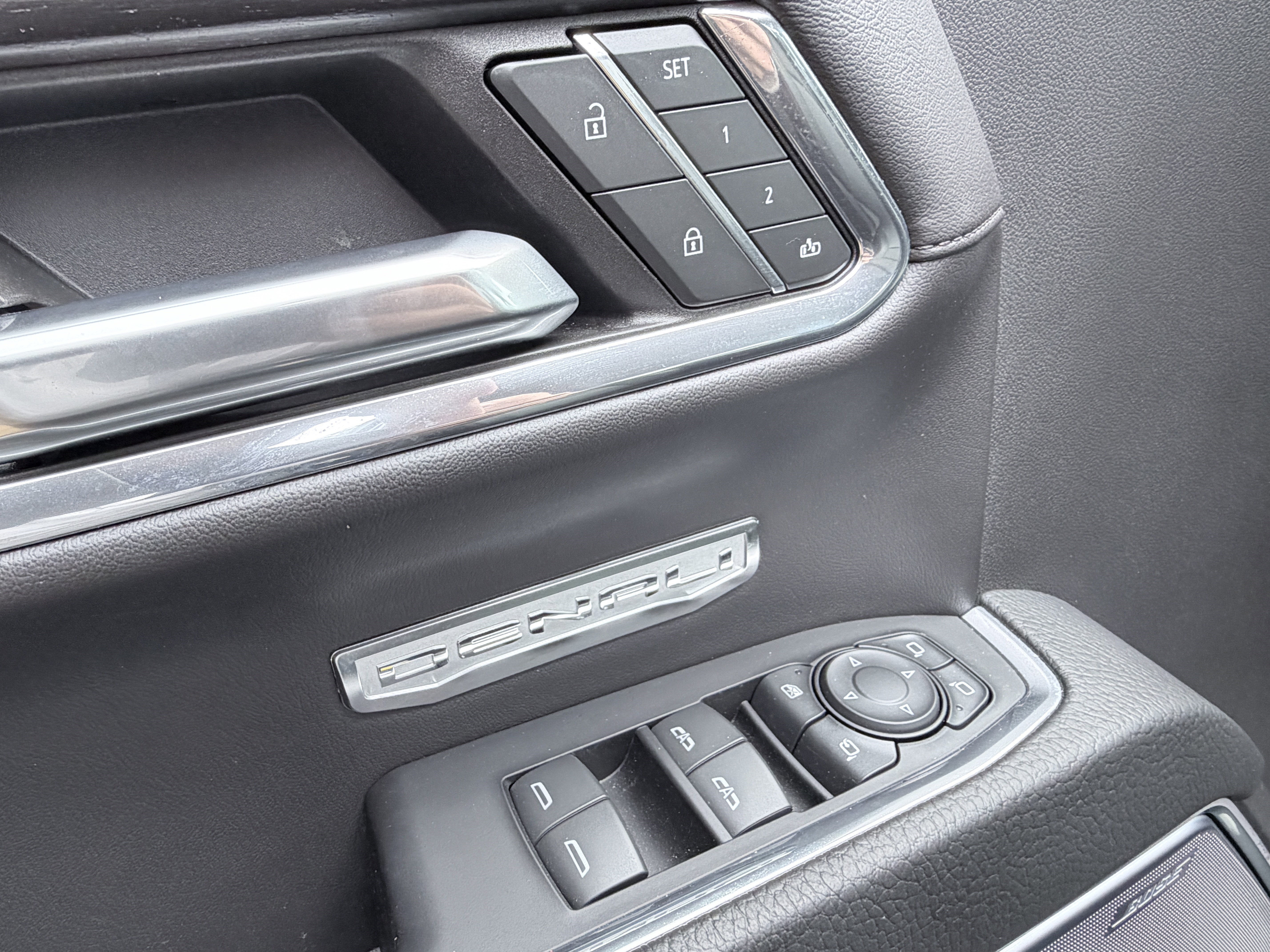 Used 2024 GMC Sierra 1500 Denali w/ Technology Package image 16