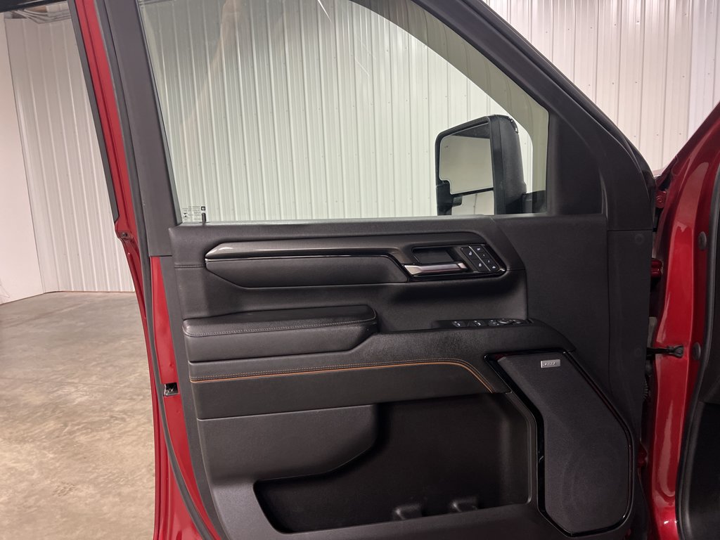 Certified 2024 GMC Sierra 2500 AT4 w/ AT4 Preferred Package AWD/4WD image 15