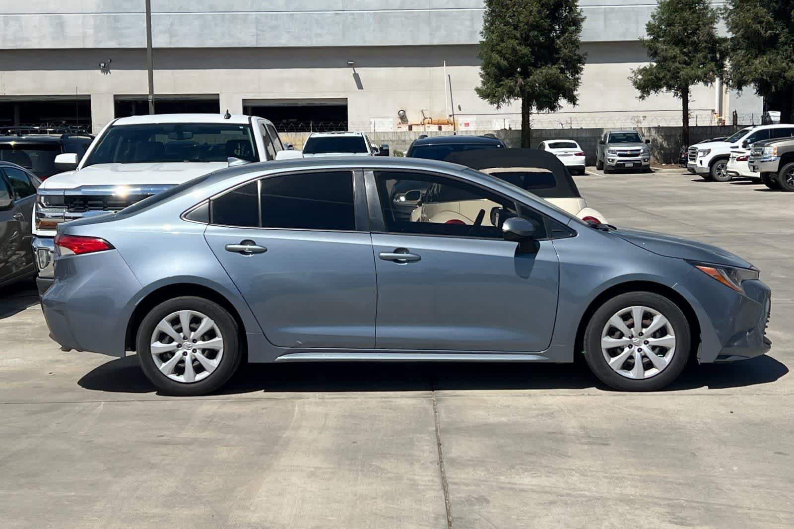 Used 2023 Toyota Corolla LE image 9