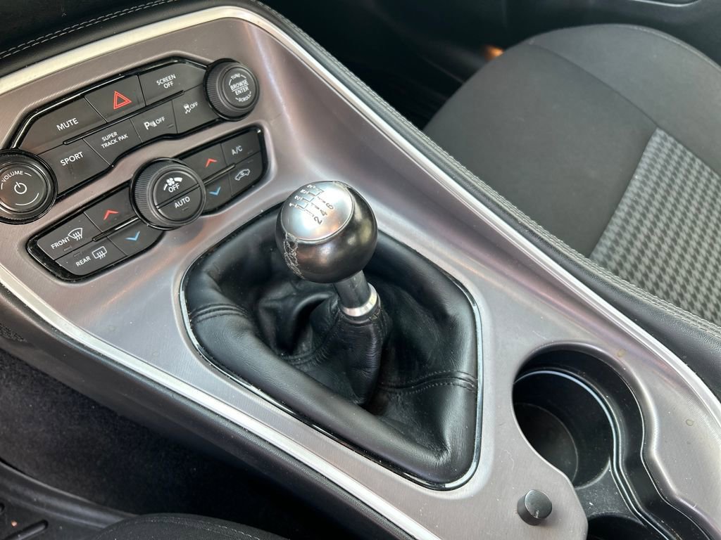 Used 2022 Dodge Challenger R/T w/ Shaker Package image 13