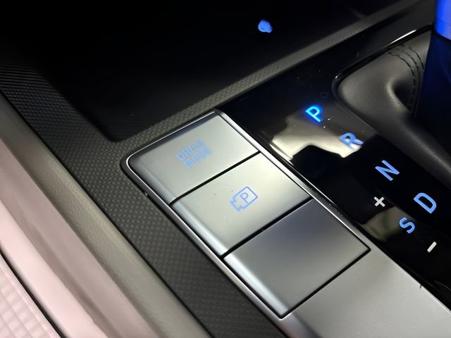 New 2026 Hyundai Elantra Sport image 28