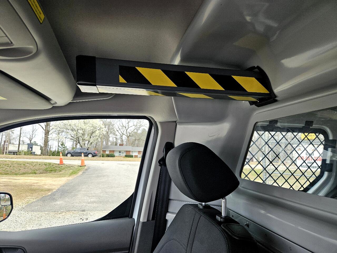 Used 2022 Ford Transit Connect XL image 40