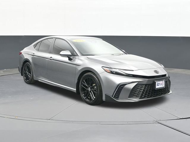 Used 2025 Toyota Camry SE w/ Convenience Package image 22