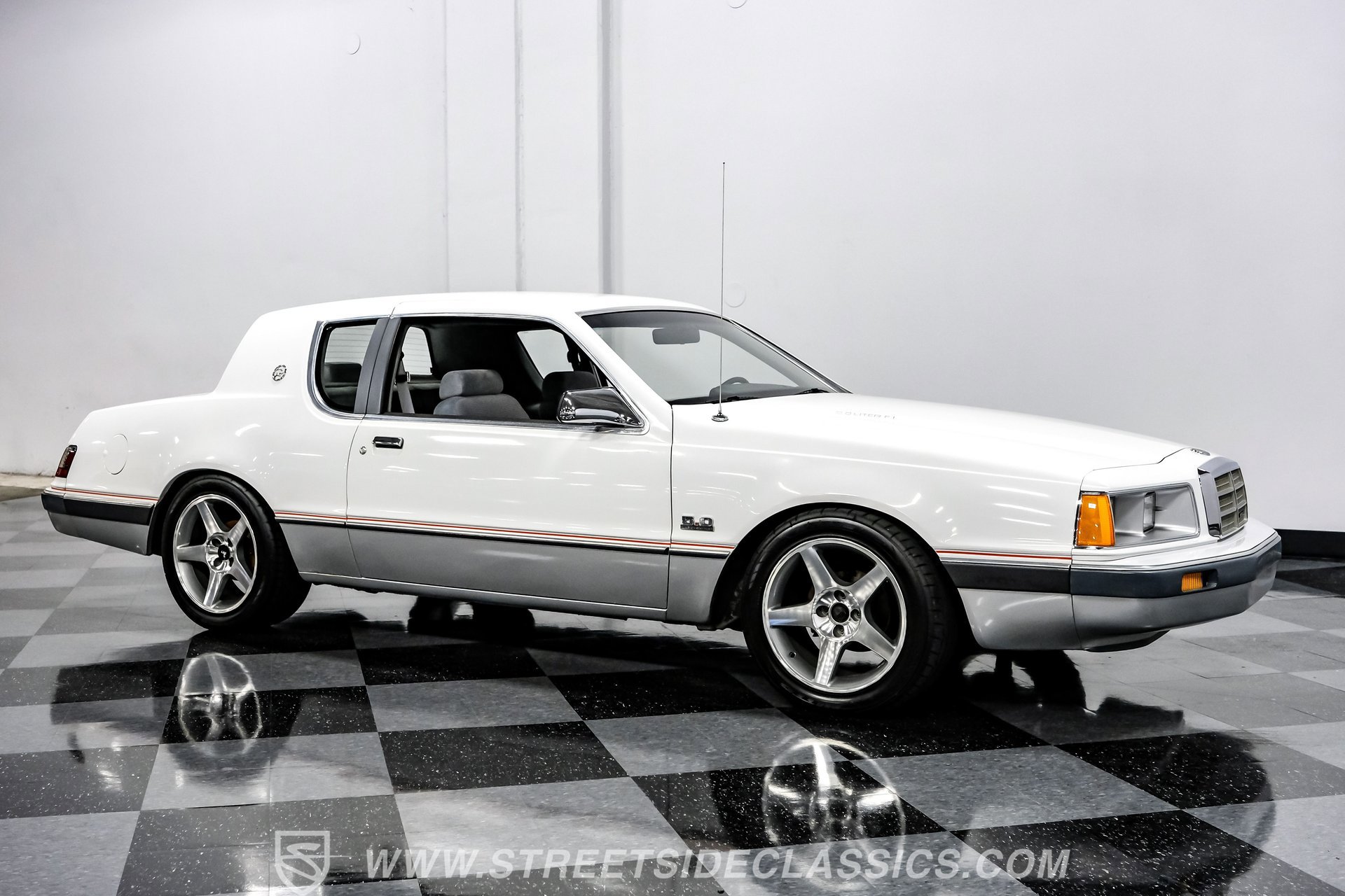 Used 1986 Mercury Cougar Coupe image 14