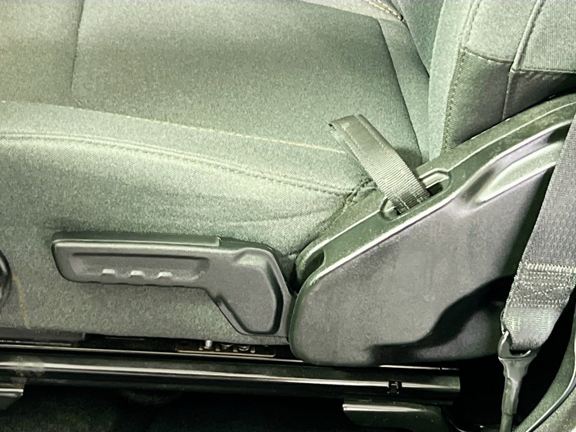 Used 2024 Jeep Wrangler Sport S image 15