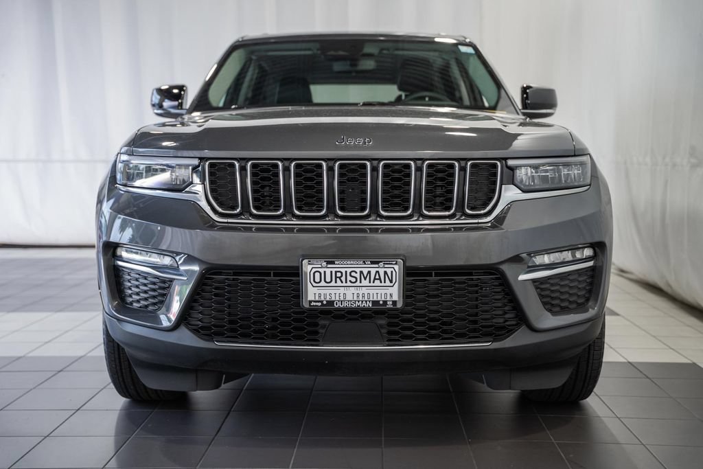 Used 2023 Jeep Grand Cherokee Limited AWD/4WD image 2
