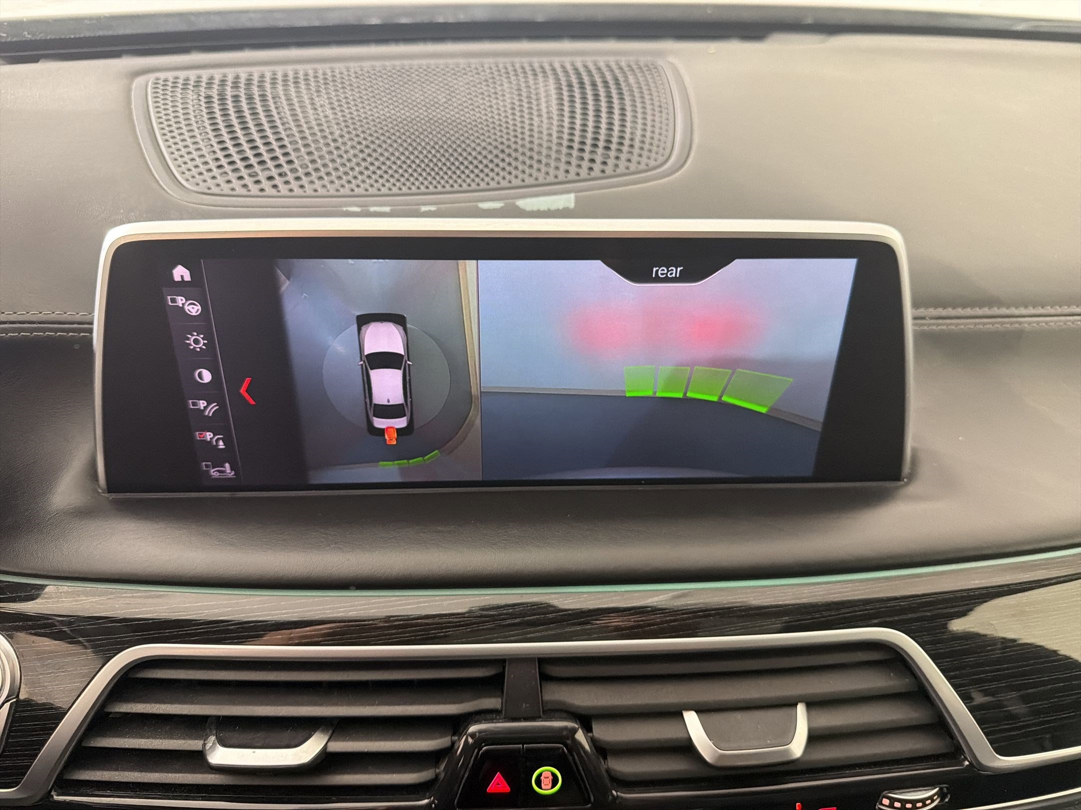 Used 2019 BMW 750i w/ Executive Package RWD image 23