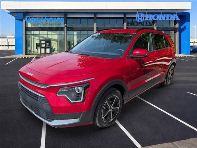 Used 2024 Kia Niro EX image 4