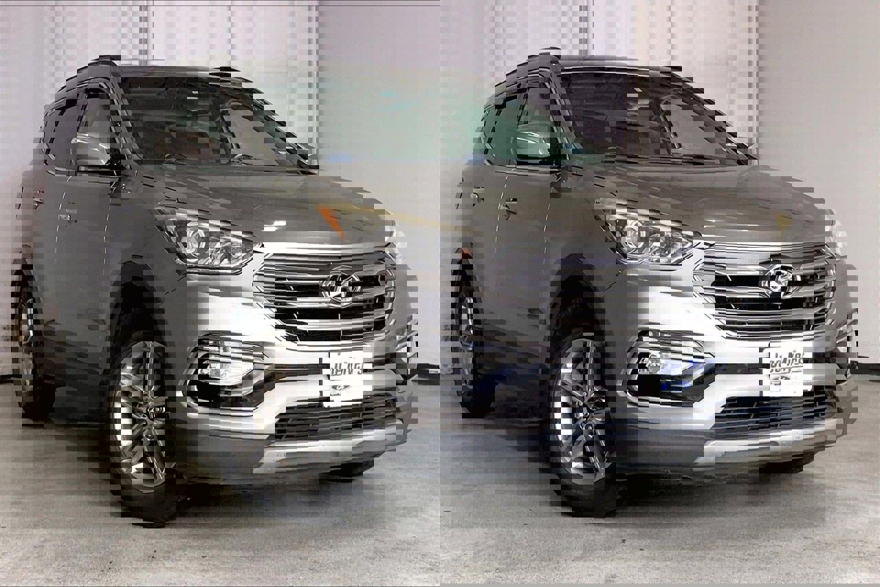 Used 2018 Hyundai Santa Fe Sport w/ 2.4L Value Package 02