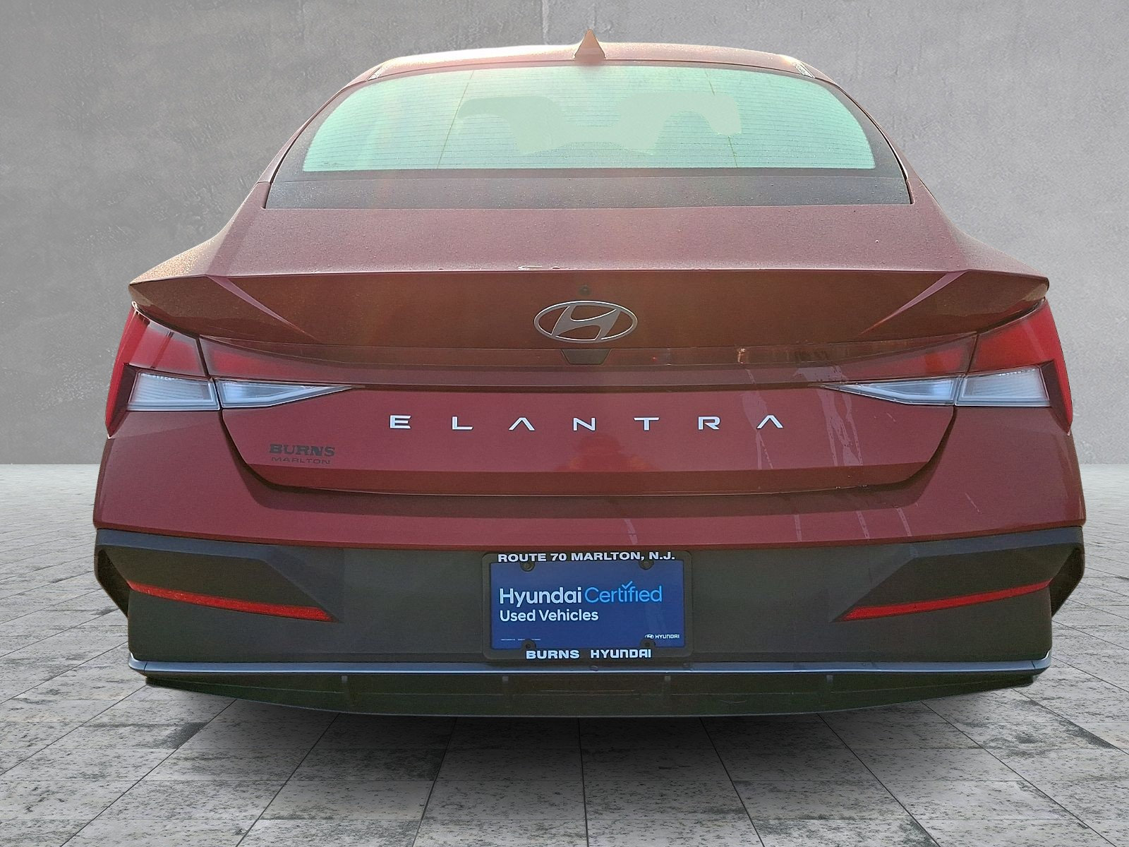 Certified 2024 Hyundai Elantra SE FWD image 5