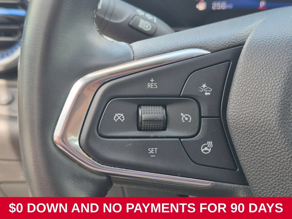 Used 2025 Chevrolet Trax LT w/ LT Convenience Package FWD image 19