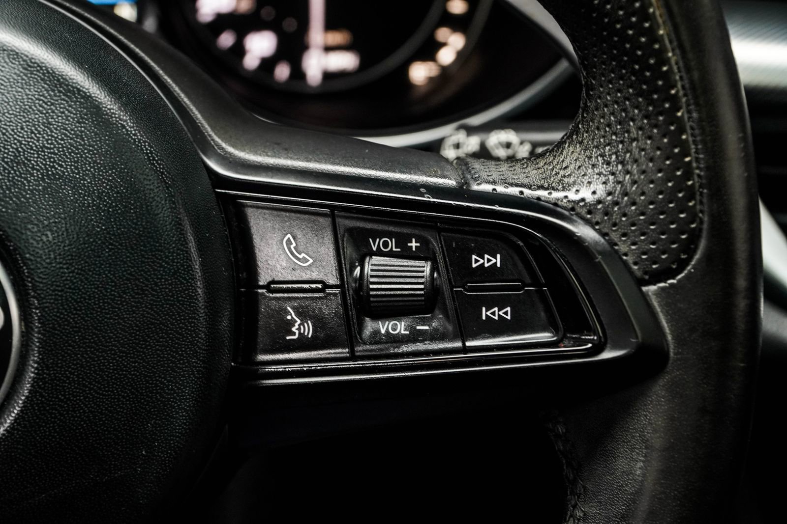 Used 2023 Alfa Romeo Stelvio Veloce image 29