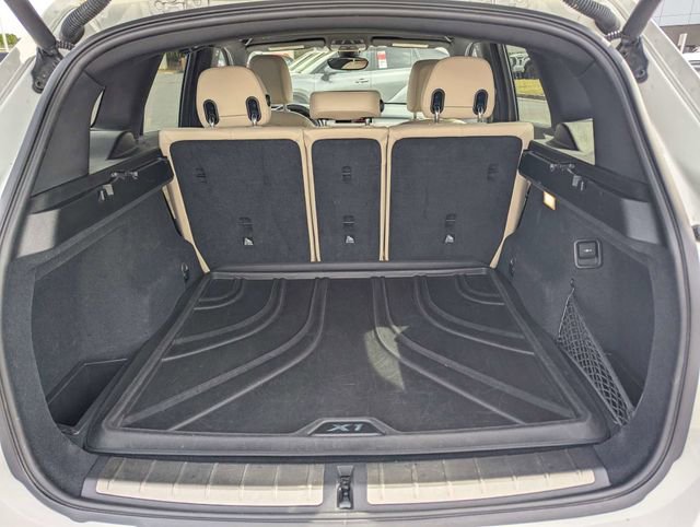 Used 2017 BMW X1 xDrive28i image 6