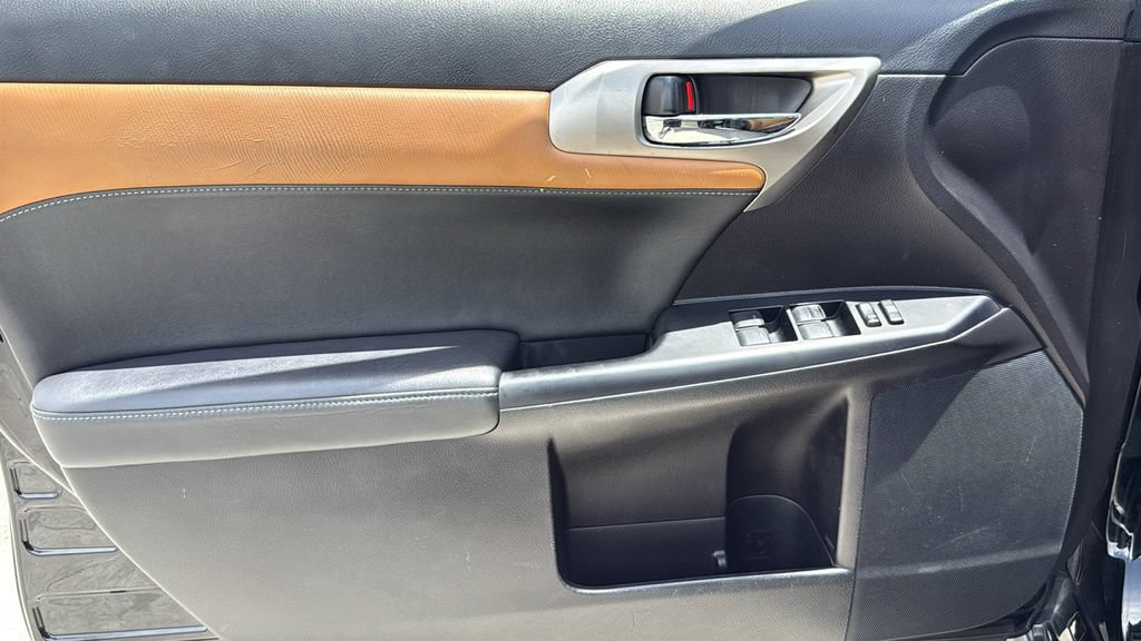 Used 2016 Lexus CT 200h w/ Navigation Package FWD image 19