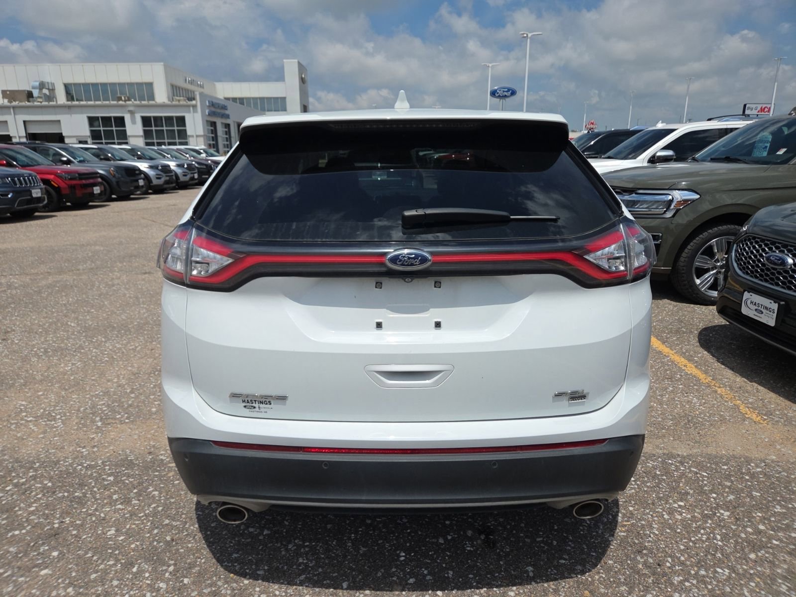 Used 2015 Ford Edge SEL w/ Equipment Group 201A AWD/4WD image 4
