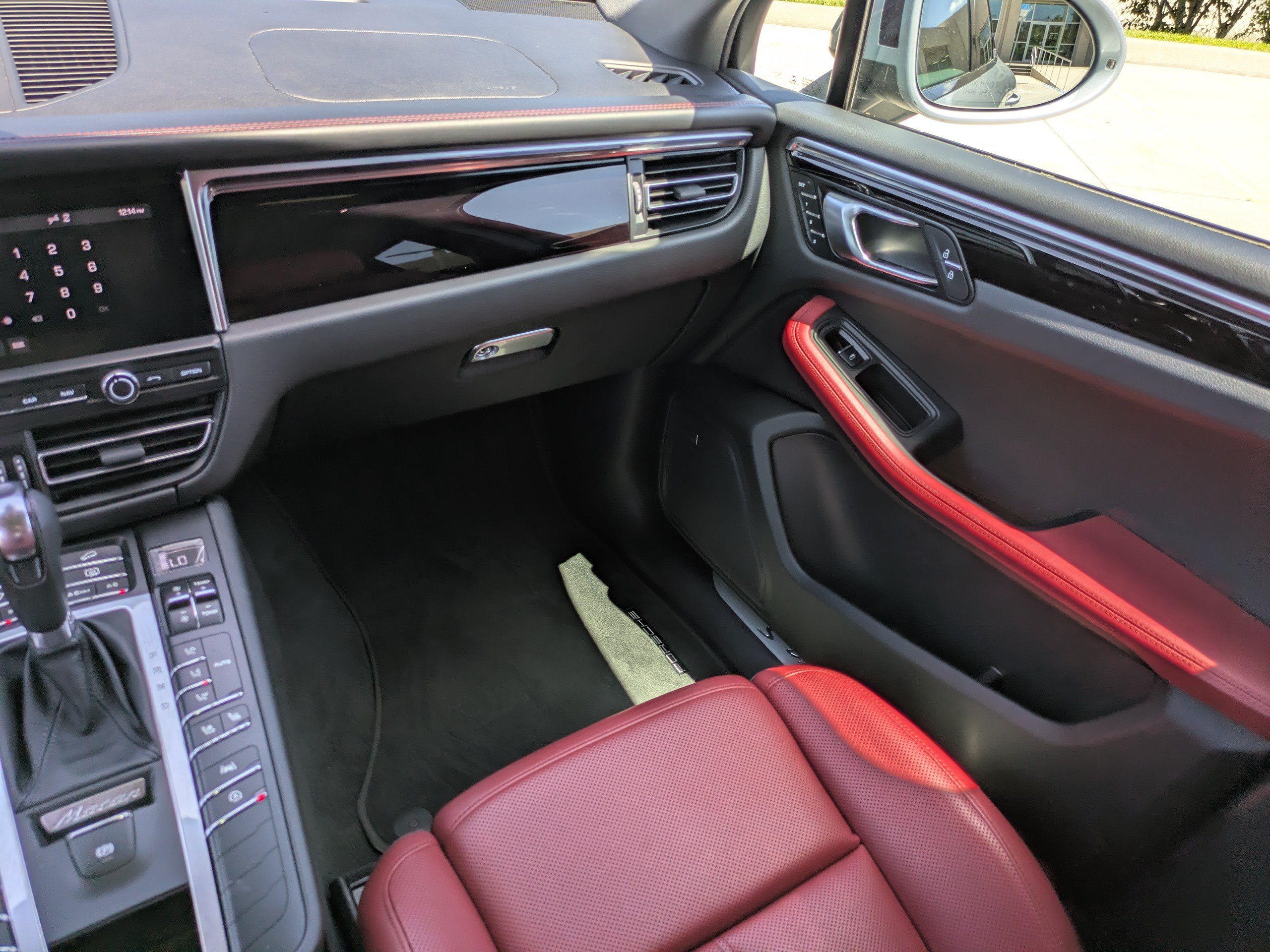 Used 2021 Porsche Macan S AWD/4WD image 16