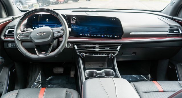 Used 2024 Chevrolet Traverse RS w/ LPO, Floor Liner Package image 16