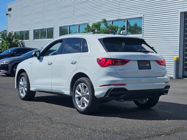 Used 2025 Audi Q3 2.0T Premium image 8