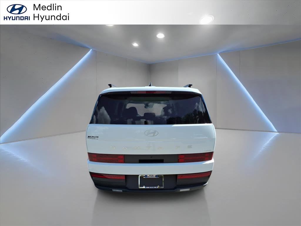Used 2026 Hyundai Santa Fe SEL image 4