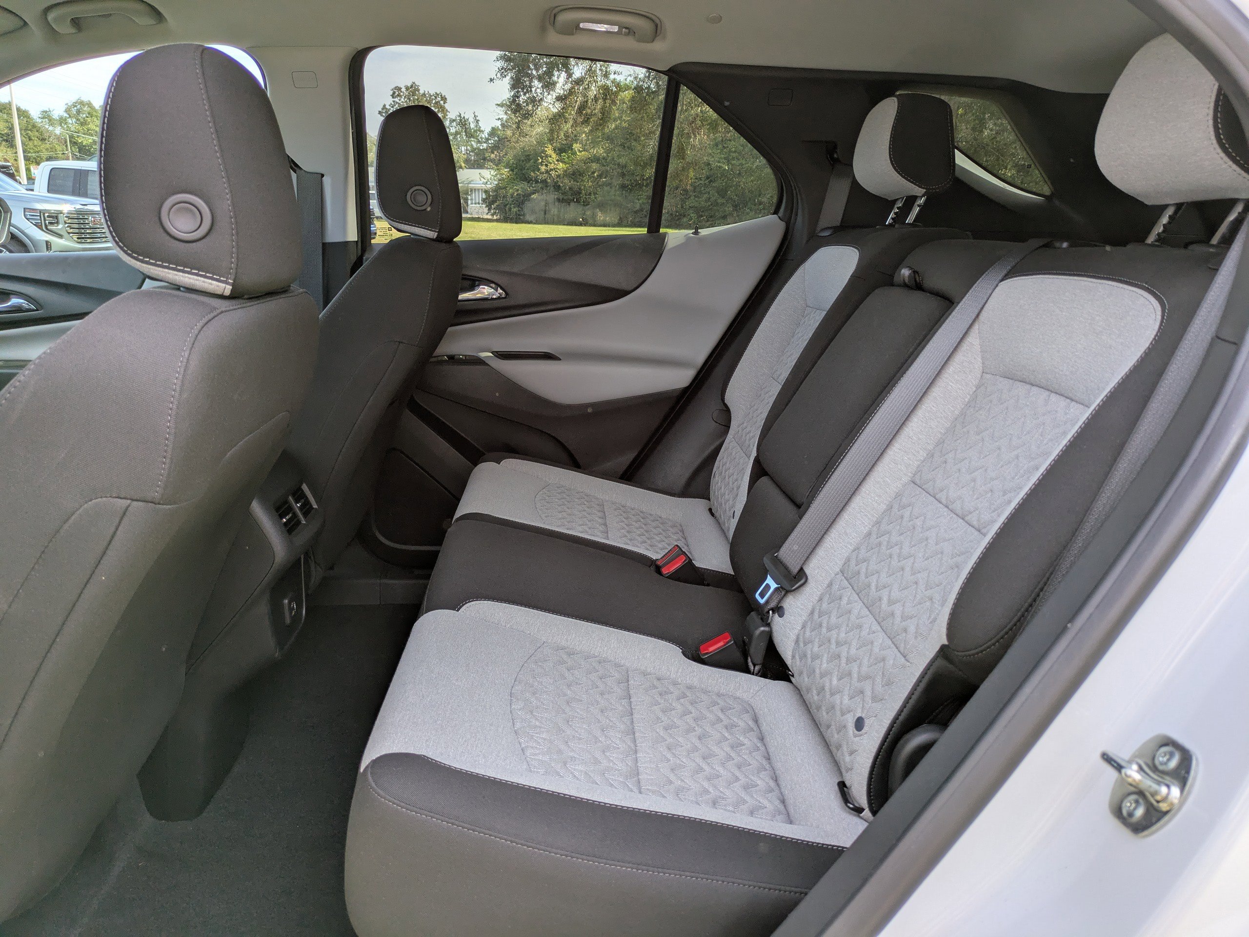 Certified 2024 Chevrolet Equinox LS w/ LS Convenience Package FWD image 14