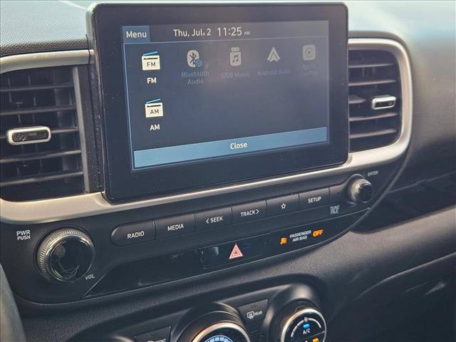 Used 2023 Hyundai Venue SEL FWD image 8