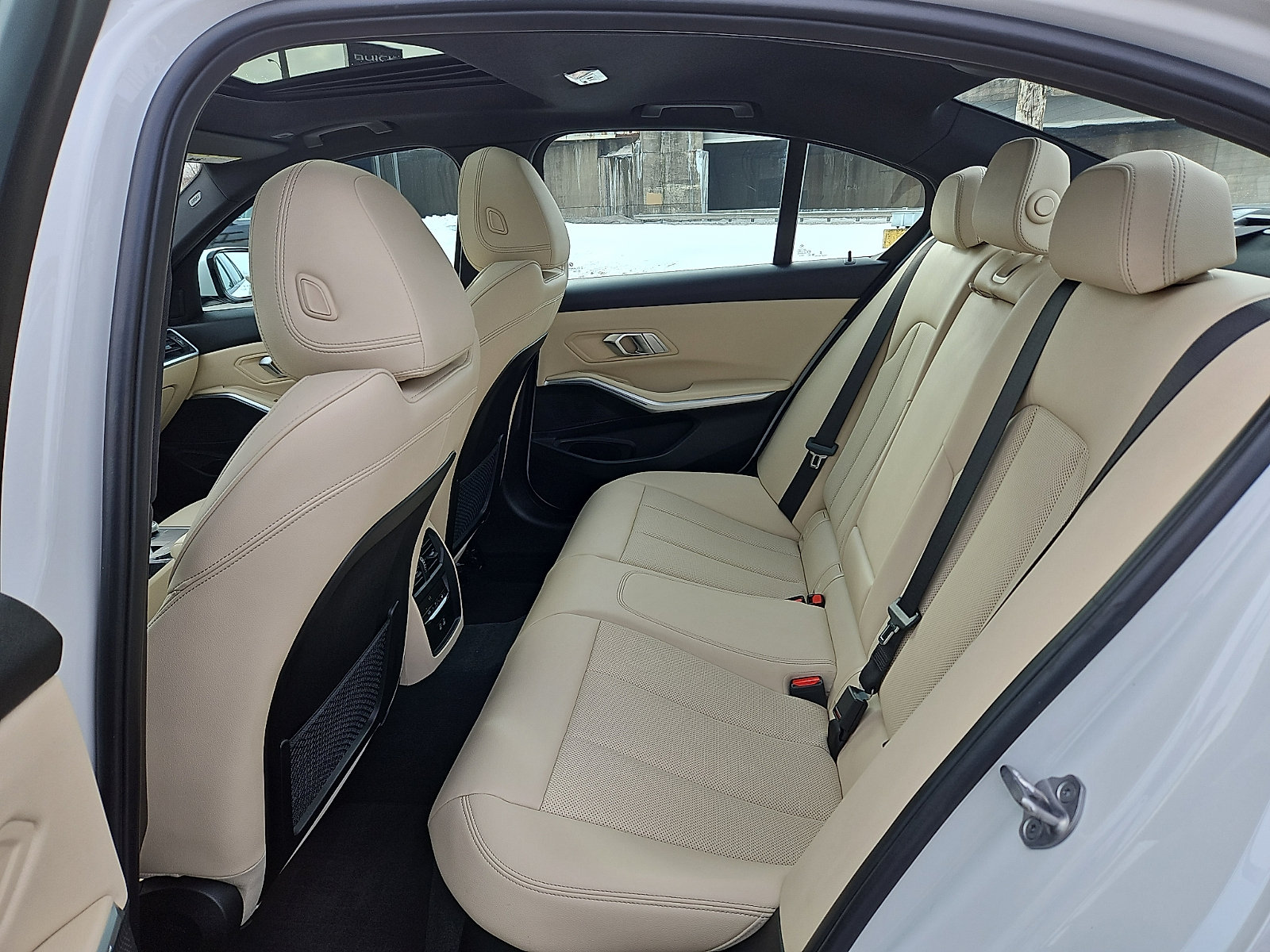 Used 2023 BMW 330i xDrive Sedan w/ Driving Assistance Package AWD/4WD image 10
