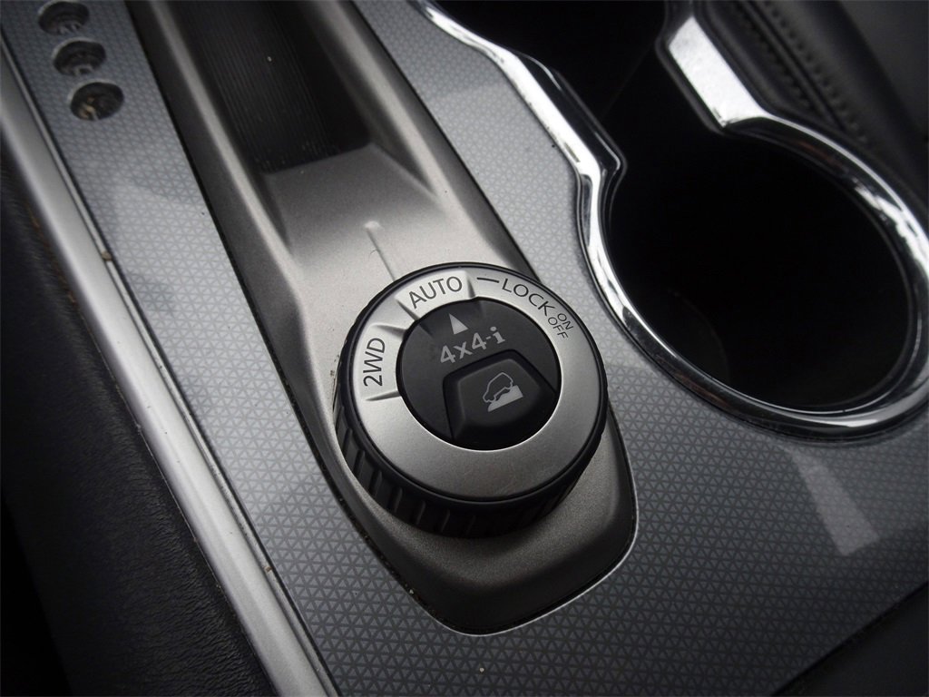 Used 2019 Nissan Pathfinder SL image 20