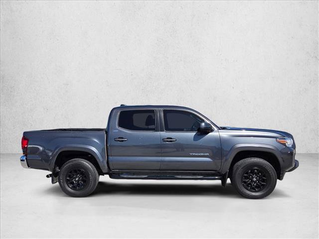 Used 2022 Toyota Tacoma SR5 RWD image 4