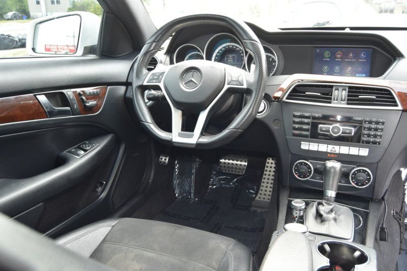 Used 2012 Mercedes-Benz C 63 AMG Coupe image 27