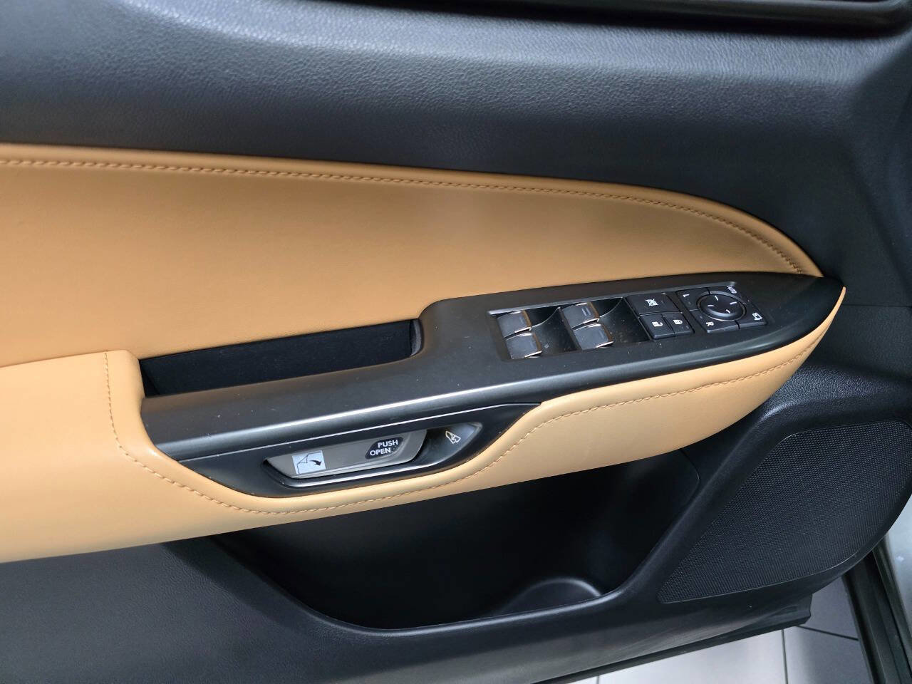 Used 2023 Lexus NX 350 AWD image 23