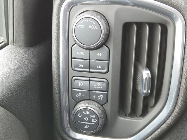 Used 2023 Chevrolet Silverado 3500 High Country image 14