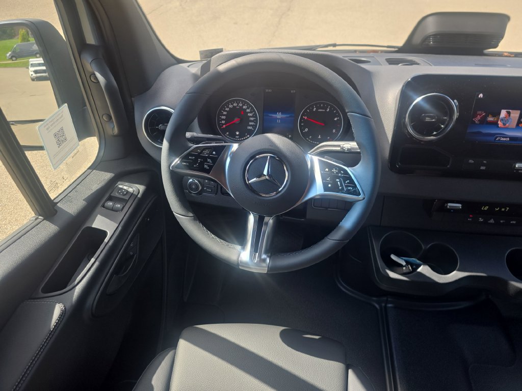 New 2026 Mercedes-Benz Sprinter 2500 image 13