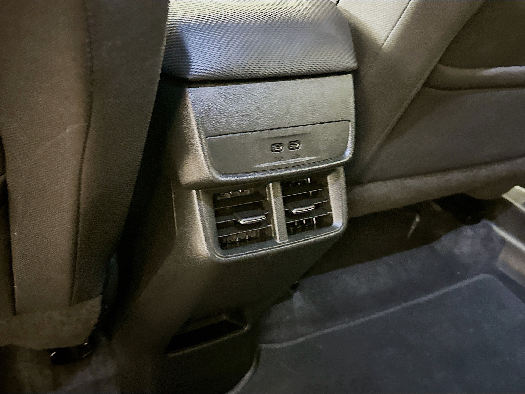 Used 2025 Chevrolet Equinox LT AWD/4WD image 28