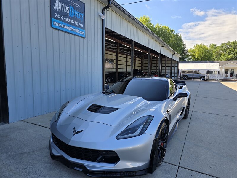Used 2016 Chevrolet Corvette Z06 w/ Z07 Performance Package RWD image 4