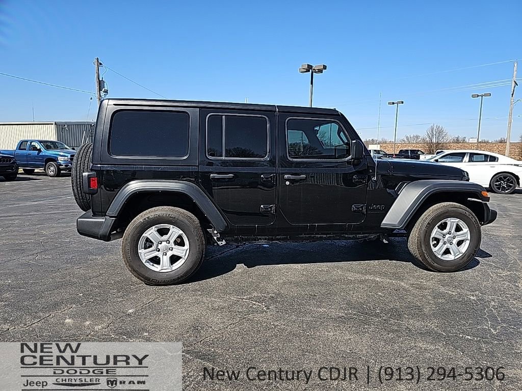 Used 2023 Jeep Wrangler Sport S image 6