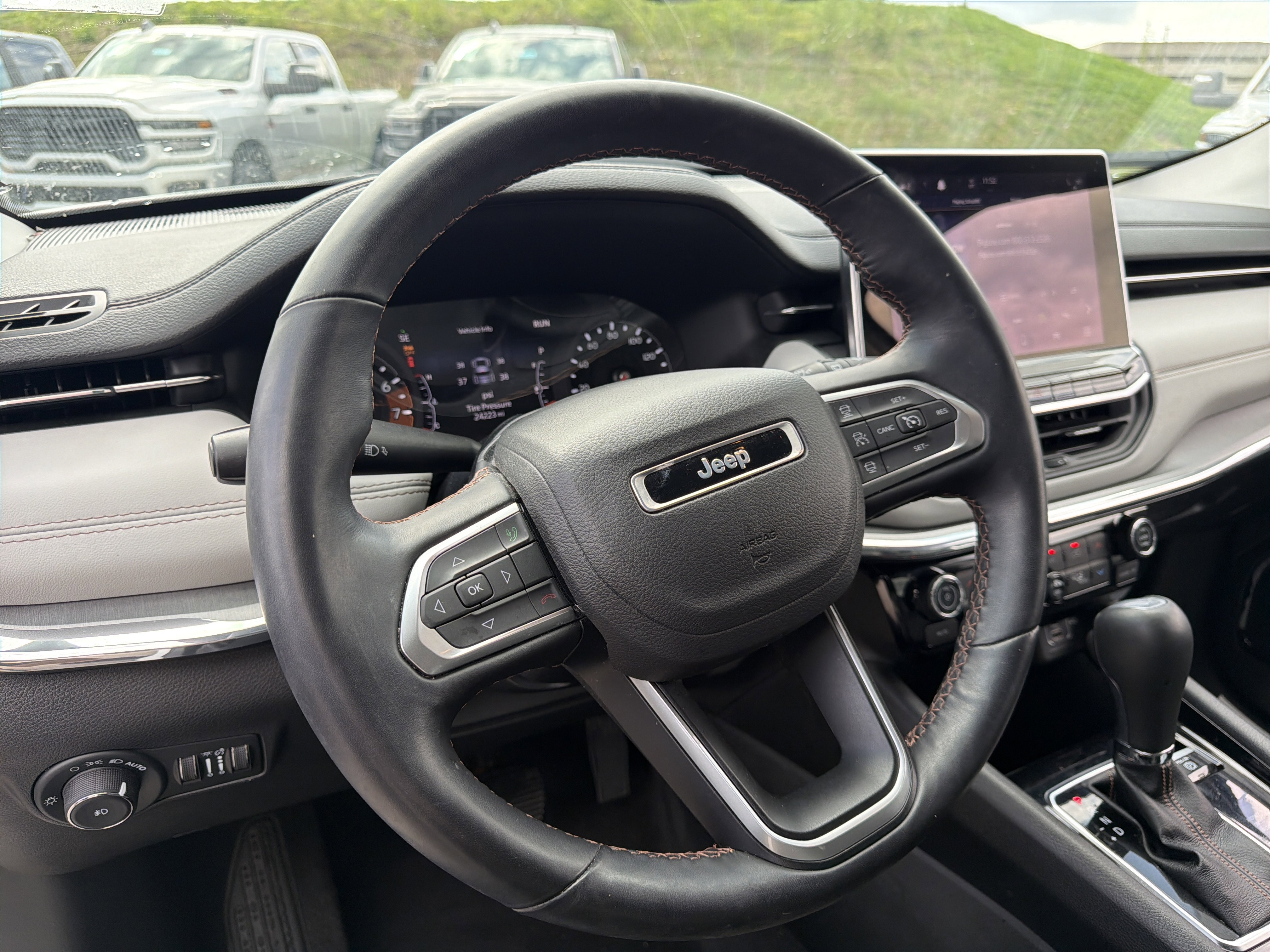 Used 2022 Jeep Compass Limited image 16