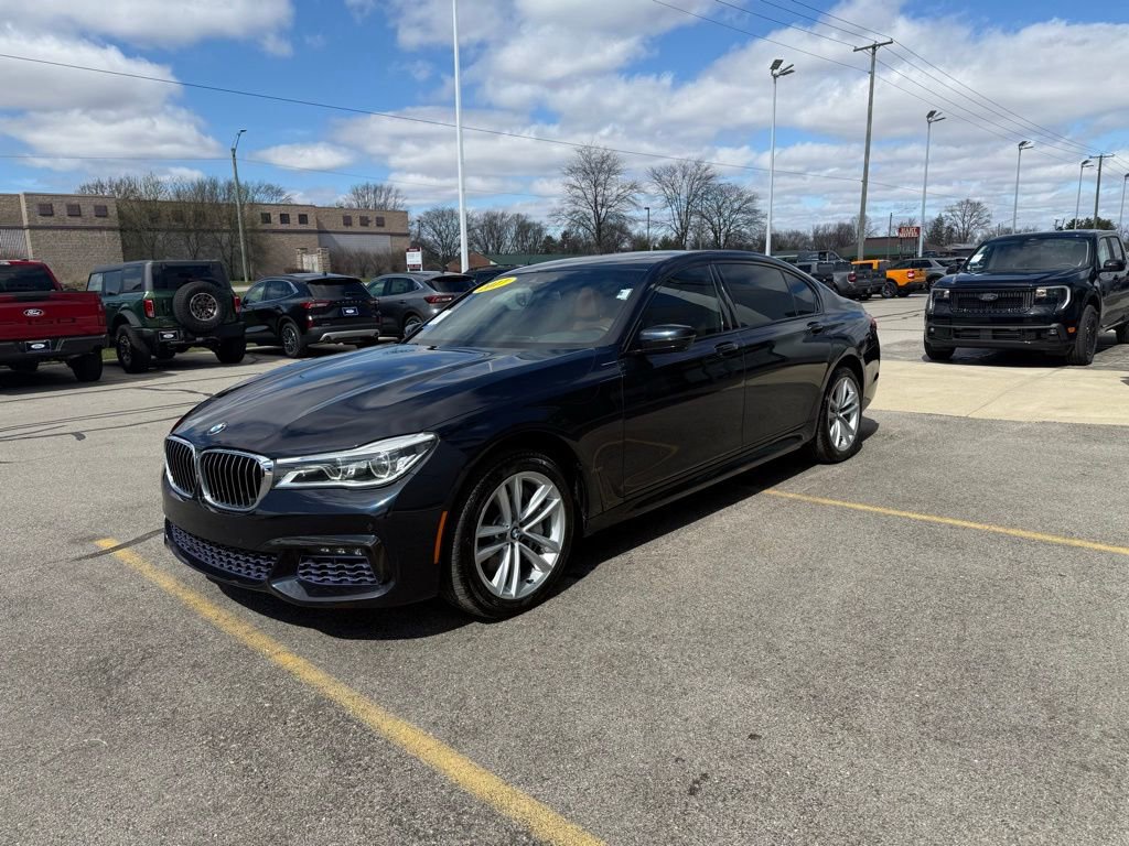 Used 2017 BMW 750i xDrive image 39
