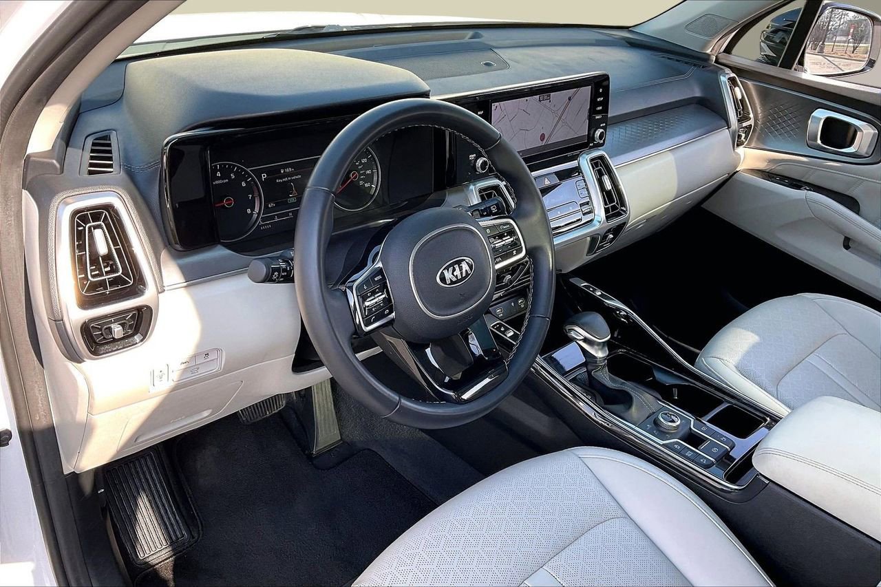 Used 2021 Kia Sorento SX image 21