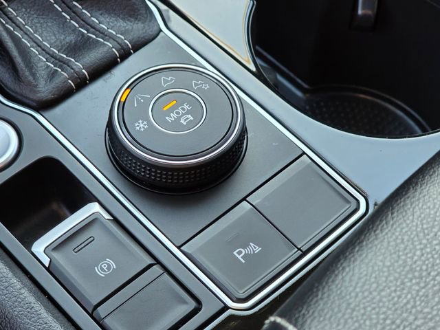 Used 2023 Volkswagen Atlas SE image 40