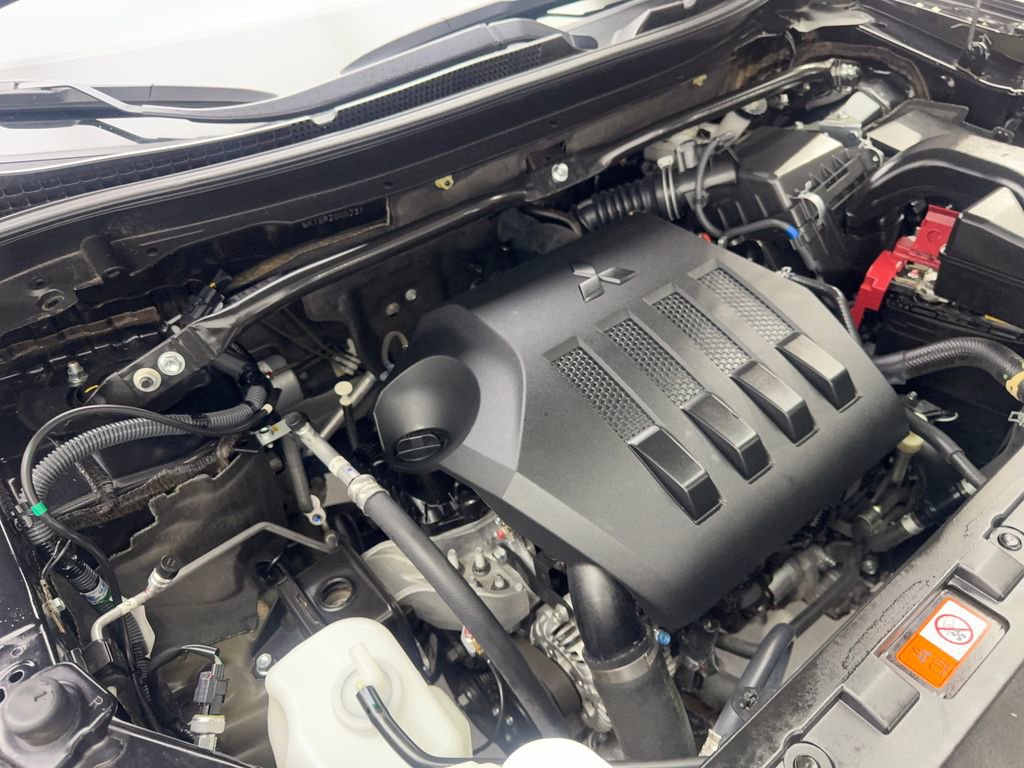 Used 2024 Mitsubishi Eclipse Cross SE image 78