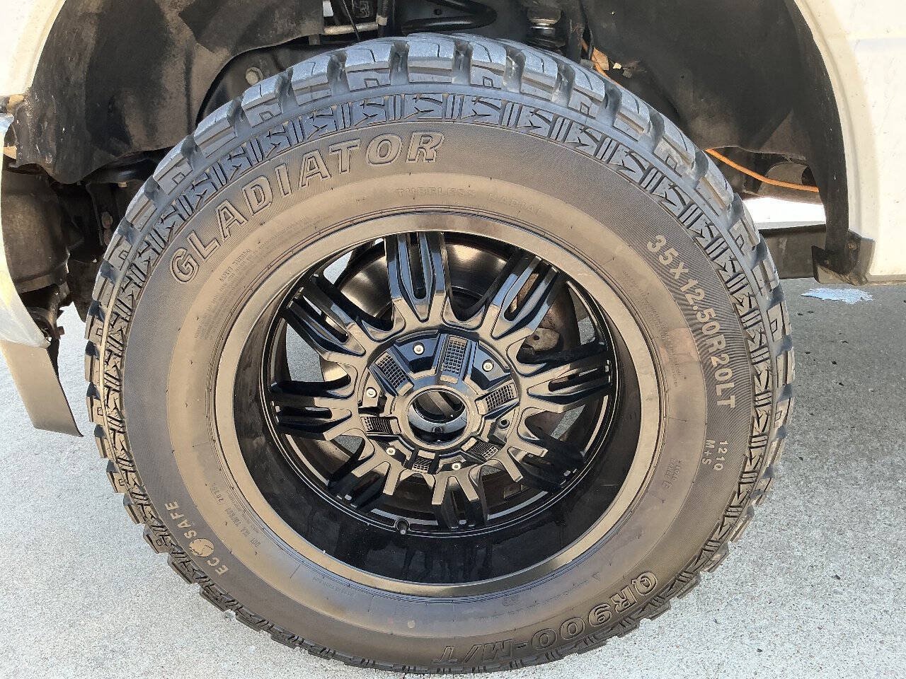 Used 2019 Ford F250 XLT w/ Snow Plow Prep Package AWD/4WD image 14