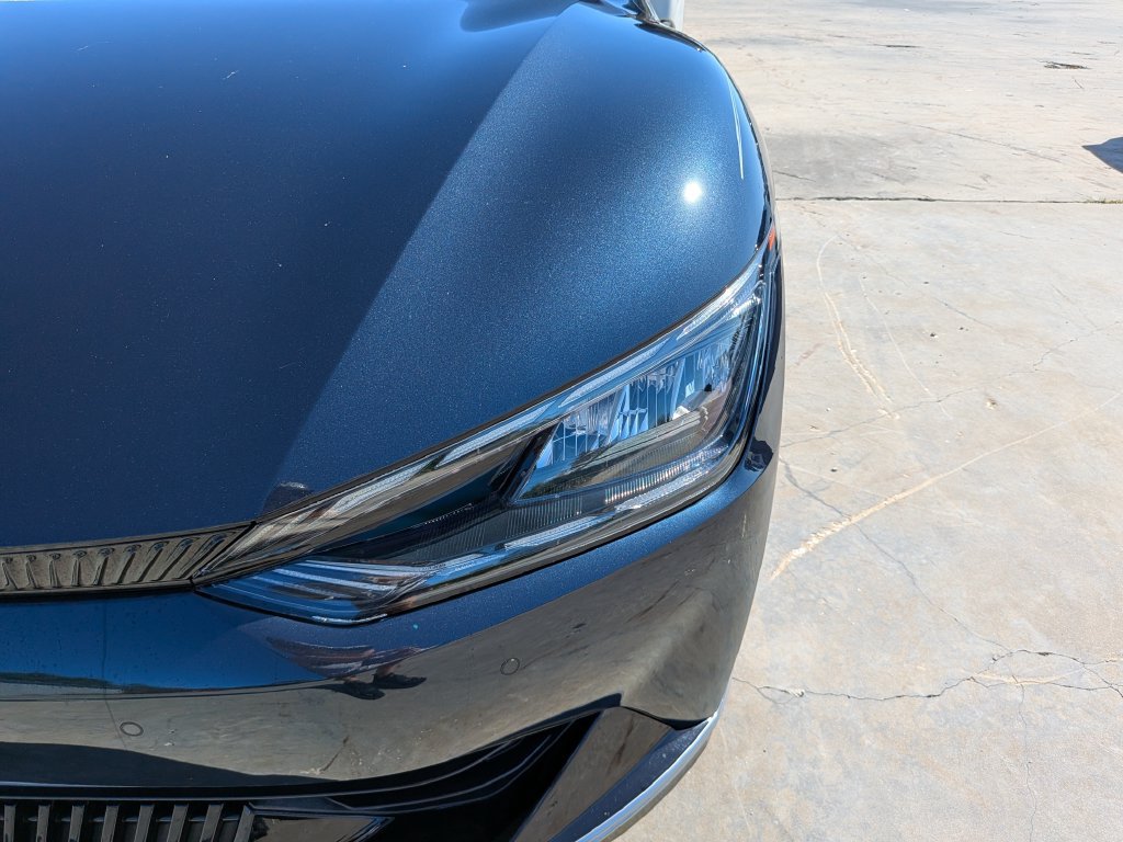 Certified 2022 Kia EV6 Wind AWD/4WD image 11