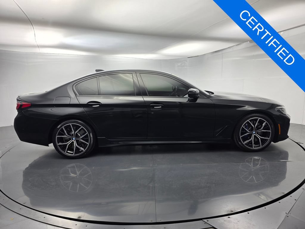 Certified 2022 BMW M550i xDrive w/ Executive Package AWD/4WD image 3
