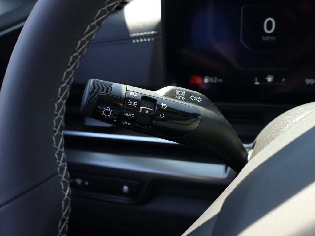 New 2027 Kia Carnival SX w/ Dark Edition Package FWD image 37