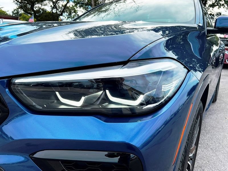 Used 2022 BMW X6 xDrive40i w/ M Sport Package AWD/4WD image 14