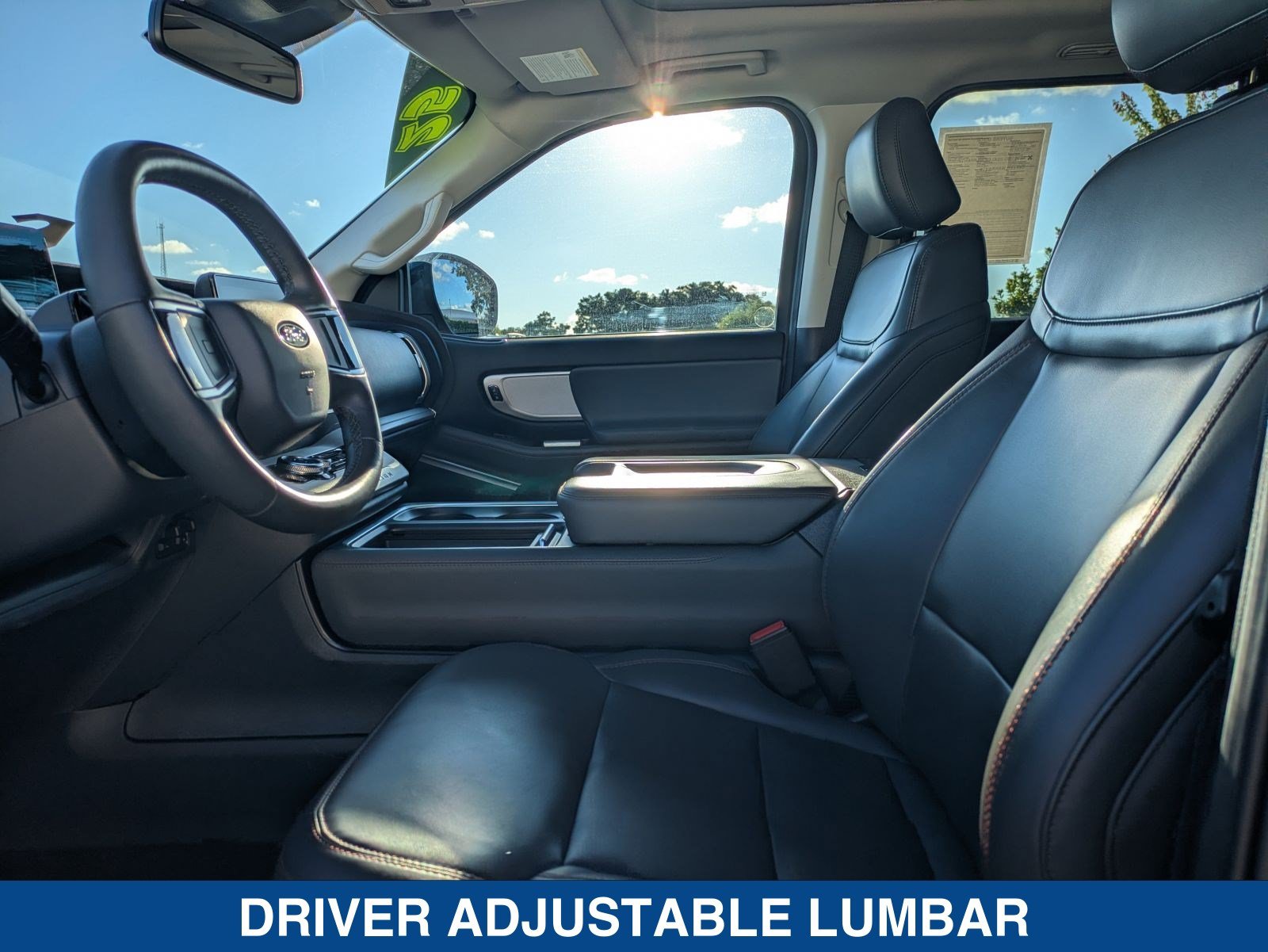 Used 2025 Ford Expedition Active AWD/4WD image 32