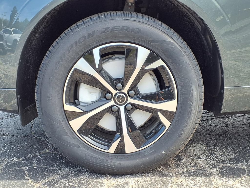 New 2026 Volvo XC60 B5 Core w/ Climate Package AWD/4WD image 6