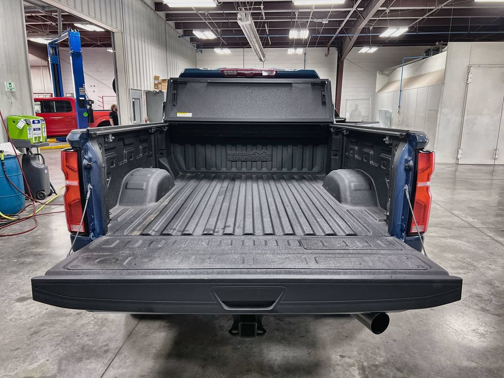 Used 2024 Chevrolet Silverado 2500 High Country w/ Technology Package AWD/4WD image 28