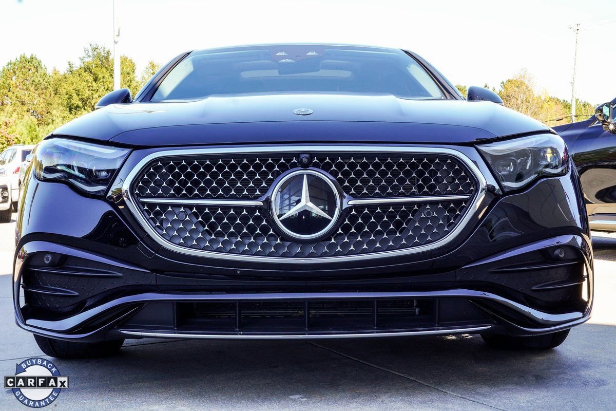 Used 2024 Mercedes-Benz E 350 4MATIC Sedan image 6